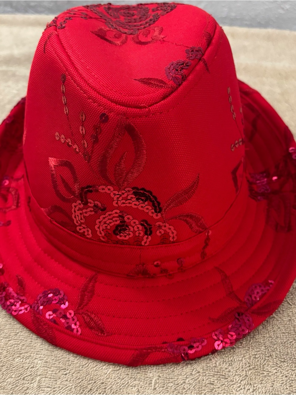 Women’s  Red Sequin Flower Fedora Hat New SZ M/L Embroidered Floral